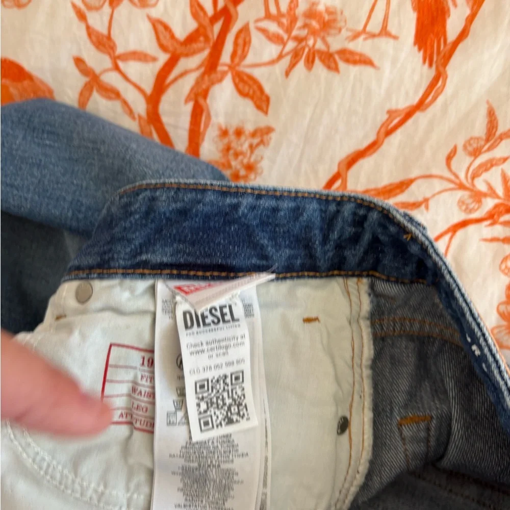 Diesel: Relaxed Jeans 1996 D-Sire 09h59 (size 26) - Picture 8 of 11